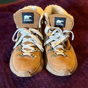 Sorel Tan Lace-Up Winter Boots